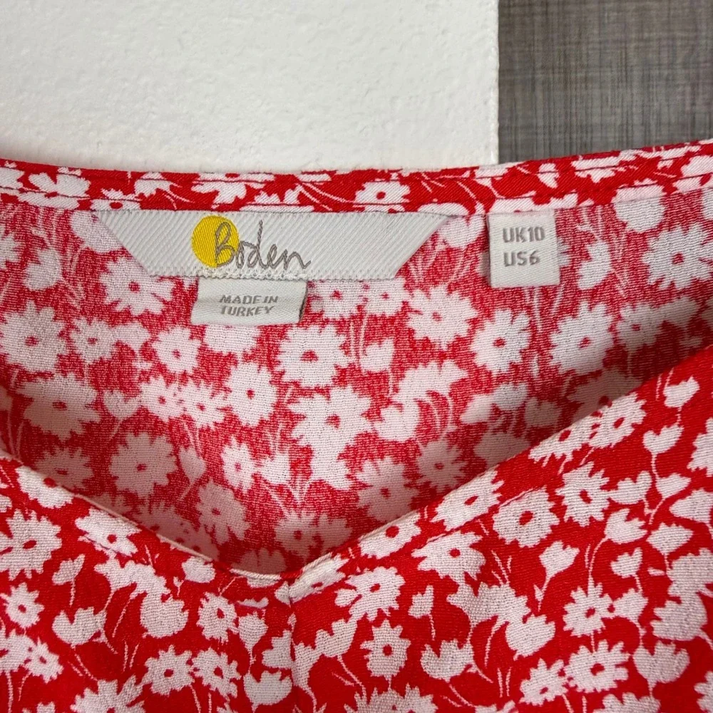 Boden Red Ditsy Floral Sweetheart Printed Square Neck Top‎ Blouse Size 6